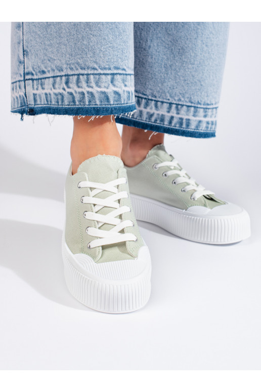   batai su platforma žalios spalvos